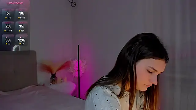 Laura Leee online show from January 31, 2025, 9:27 am