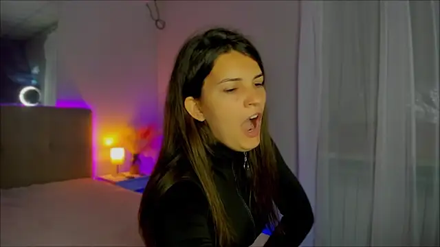 Laura Leee online show from September 20, 2025, 5:30 am