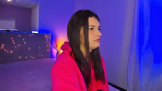 Laura Leee online show from April 21, 2026, 5:14 am