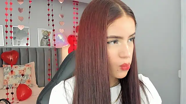 Madie  collins online show from February 11, 2025, 11:21 am