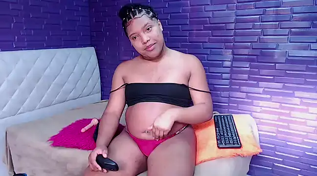 ShanayaKops online show from January 29, 2025, 1:07 pm