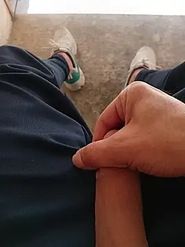 casper0303 online show from April 23, 2026, 6:36 am