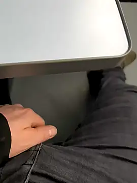 OdinWolf1990 online show from February 5, 2025, 5:09 am