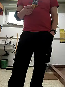 OdinWolf1990 online show from February 17, 2025, 11:13 am