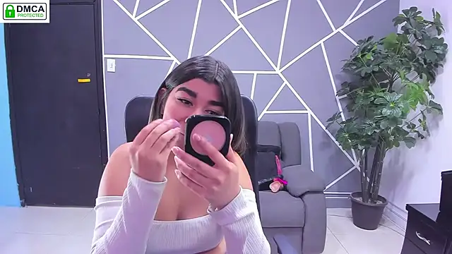 NahomiConnor  online show from March 6, 2026, 3:14 am