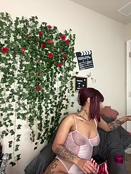 butterflybootyy online show from February 12, 2025, 3:27 pm