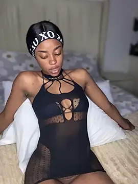 BhadBhad Kitty online show from March 17, 2025, 4:29 am