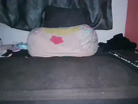 Elizabeth68 online show from March 11, 2025, 11:04 pm