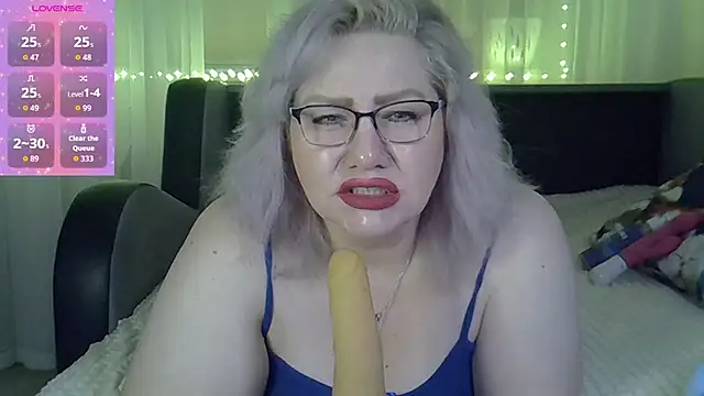 AngelinaGlam online show from November 12, 2025, 7:24 pm