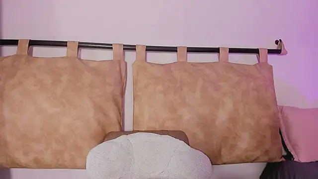 ariana rosse   online show from February 8, 2025, 6:44 pm