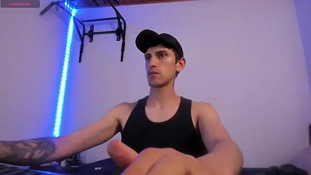 Snapshot of ImVen980 chatting on January 10, 2025, 9:42 pm ImVen980 online show from January 10, 2025, 9:42 pm