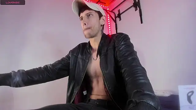 Snapshot of ImVen980 chatting on January 24, 2025, 7:39 pm ImVen980 online show from January 24, 2025, 7:39 pm