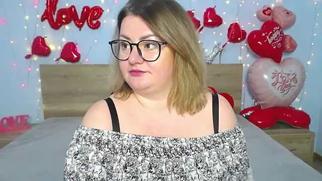 ZannaDreil online show from February 20, 2025, 1:25 am