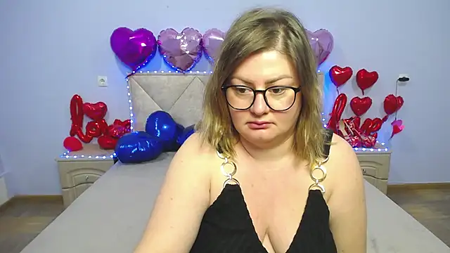 ZannaDreil online show from March 4, 2025, 10:38 pm