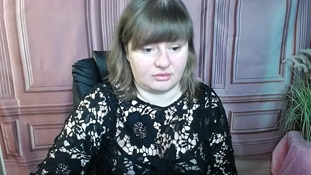 ZannaDreil online show from September 15, 2025, 6:19 pm