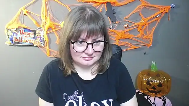 ZannaDreil online show from October 14, 2025, 6:20 pm