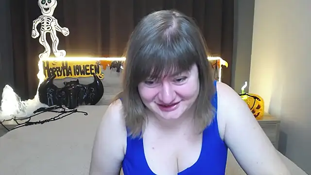 ZannaDreil online show from October 18, 2025, 6:30 pm