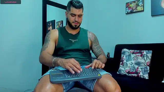 SamirHazard97 online show from March 6, 2025, 2:19 am