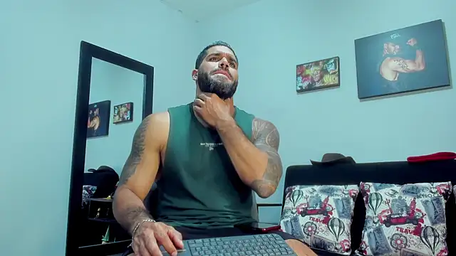 SamirHazard97 online show from October 9, 2025, 9:13 pm