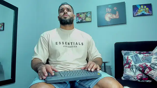 SamirHazard97 online show from October 17, 2025, 8:11 pm