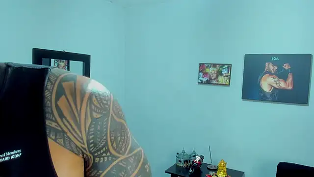 SamirHazard97 online show from November 18, 2025, 8:57 pm