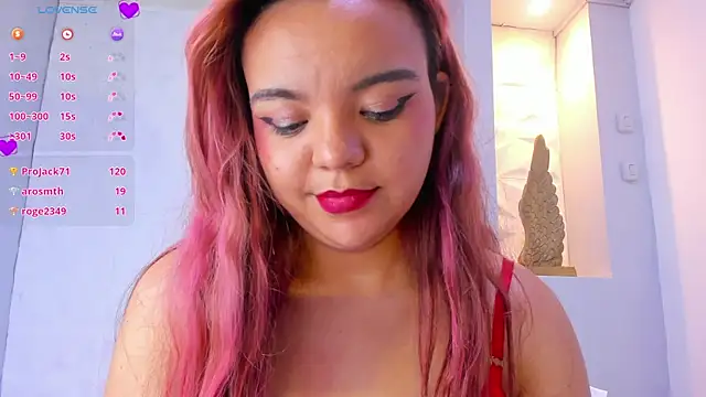 Snapshot of EmilyRouss_ chatting on February 28, 2025, 1:26 am EmilyRouss online show from February 28, 2025, 1:26 am