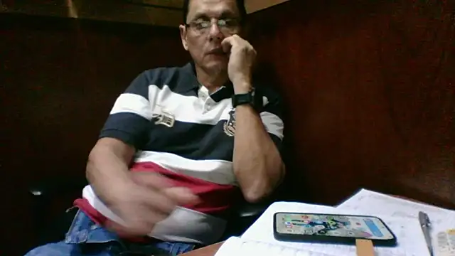 MarcusKelvin online show from November 3, 2025, 2:40 pm