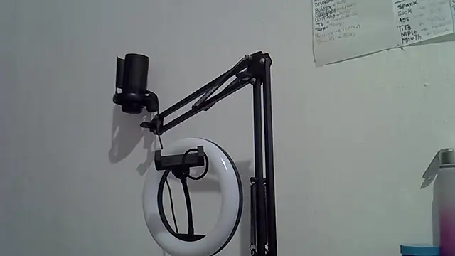 DIOSA-HOT online show from March 9, 2025, 6:11 pm