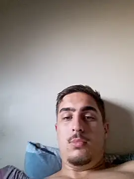Snapshot of Ribeiro2313 chatting on January 12, 2026, 10:15 pm Ribeiro2313 online show from January 12, 2026, 10:15 pm