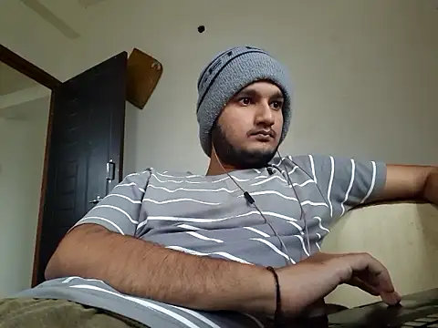 Jonrobinso online show from September 29, 2025, 4:39 am