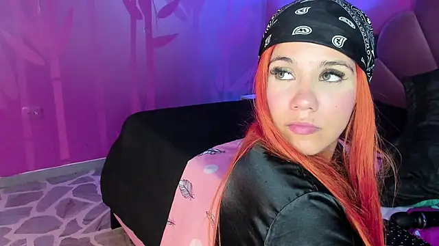 MelaniieRoux online show from March 22, 2025, 6:00 am