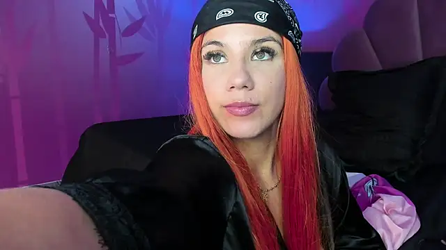 MelaniieRoux online show from March 22, 2025, 9:02 am