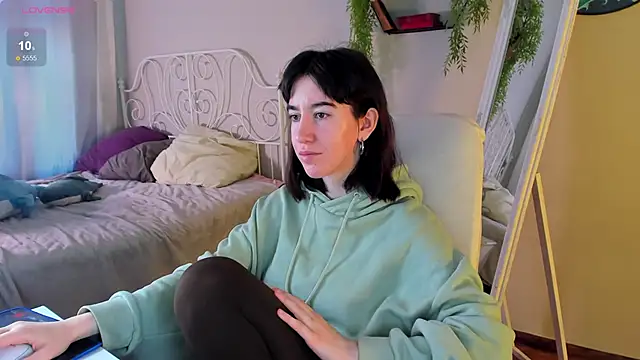 Belle Via online show from January 18, 2025, 8:52 am