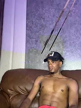 AaronCruz  online show from March 14, 2025, 8:28 pm