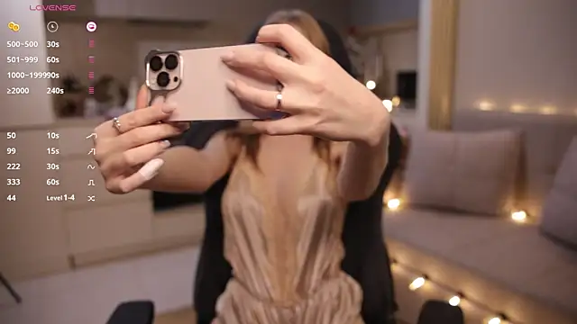 PollyAgata online show from December 22, 2025, 7:11 pm