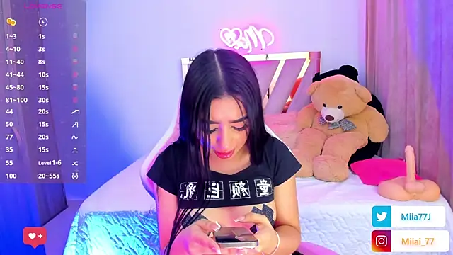 Miia77  online show from September 19, 2025, 2:13 am