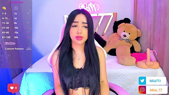 Miia77  online show from September 21, 2025, 4:14 am