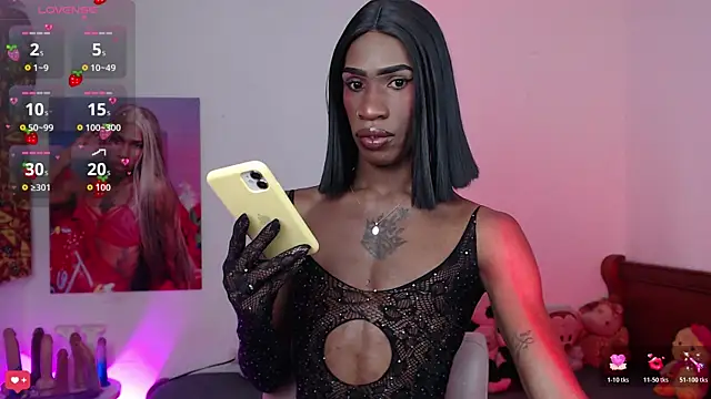 Kendall Gil online show from November 22, 2025, 12:48 pm