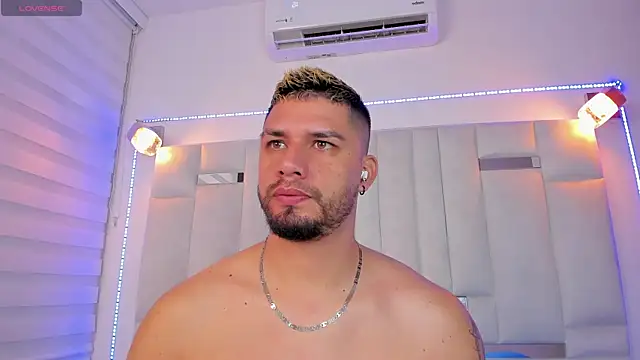 Jacoob19  online show from January 14, 2025, 1:06 pm