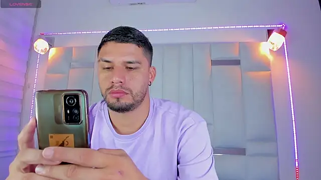 Jacoob19  online show from February 6, 2025, 3:52 pm