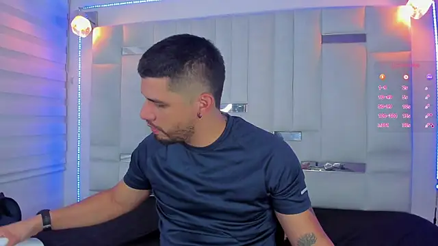 Jacoob19  online show from February 17, 2025, 6:37 pm