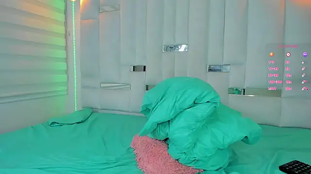 Jacoob19  online show from February 24, 2025, 3:20 pm