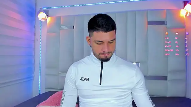 Jacoob19  online show from March 11, 2025, 12:17 pm