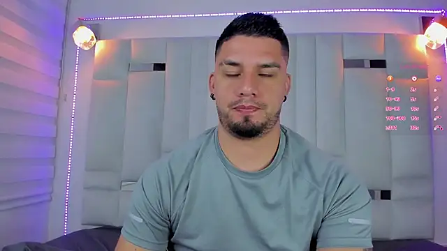 Jacoob19  online show from March 12, 2025, 11:42 am