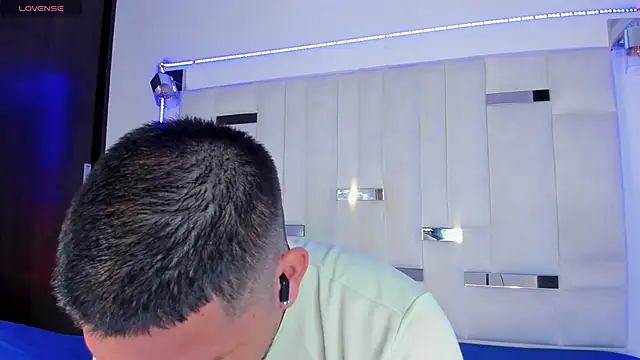 Jacoob19  online show from November 7, 2025, 1:11 pm