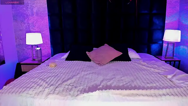 LottiCarter online show from February 18, 2025, 3:42 am