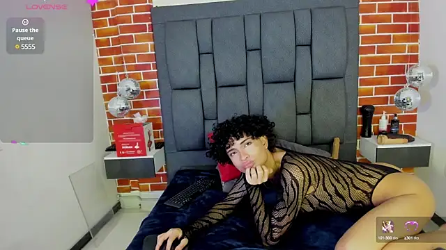 appolo jay online show from February 18, 2025, 10:47 pm