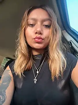 amanda-medrano1 online show from January 21, 2025, 1:32 pm