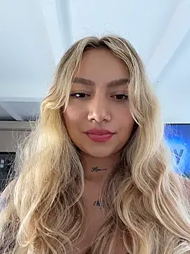Snapshot of amanda-medrano1 chatting on July 3, 2026, 4:57 pm amanda-medrano1 online show from July 3, 2026, 4:57 pm