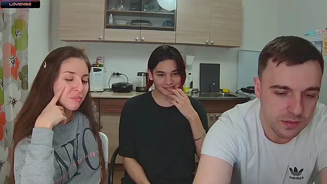 fcjuicy pussy online show from December 16, 2024, 3:43 pm